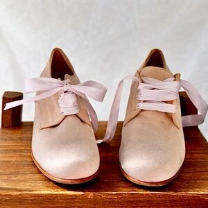 Kenneth Cole Dyeable Heels